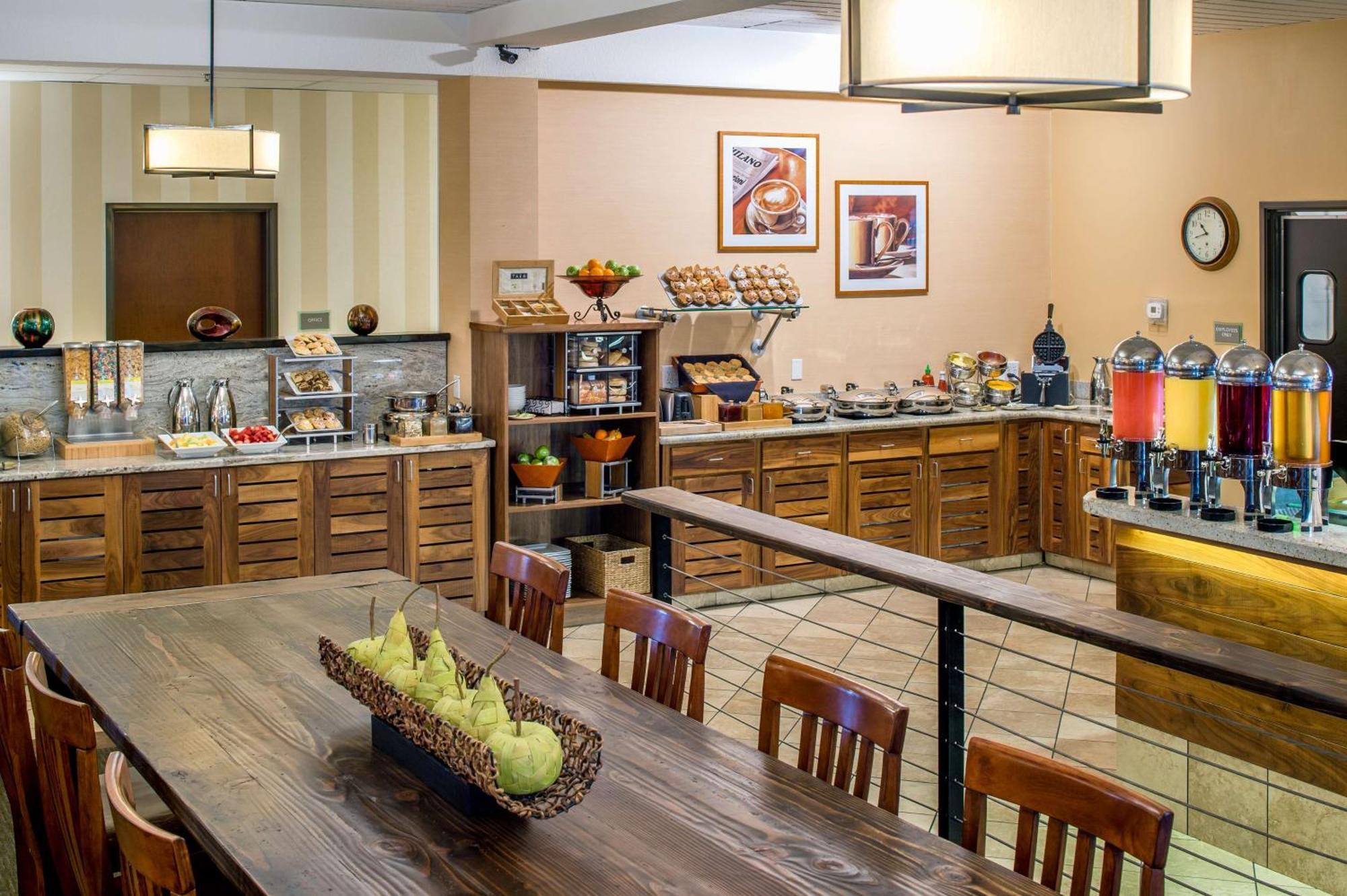 Doubletree By Hilton Olympia Hotel Bagian luar foto
