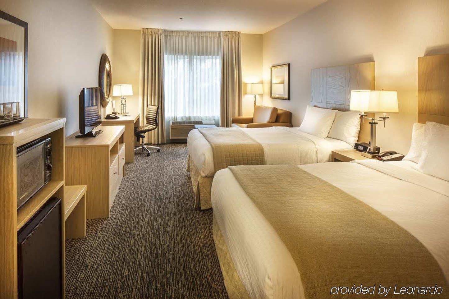 Doubletree By Hilton Olympia Hotel Bagian luar foto